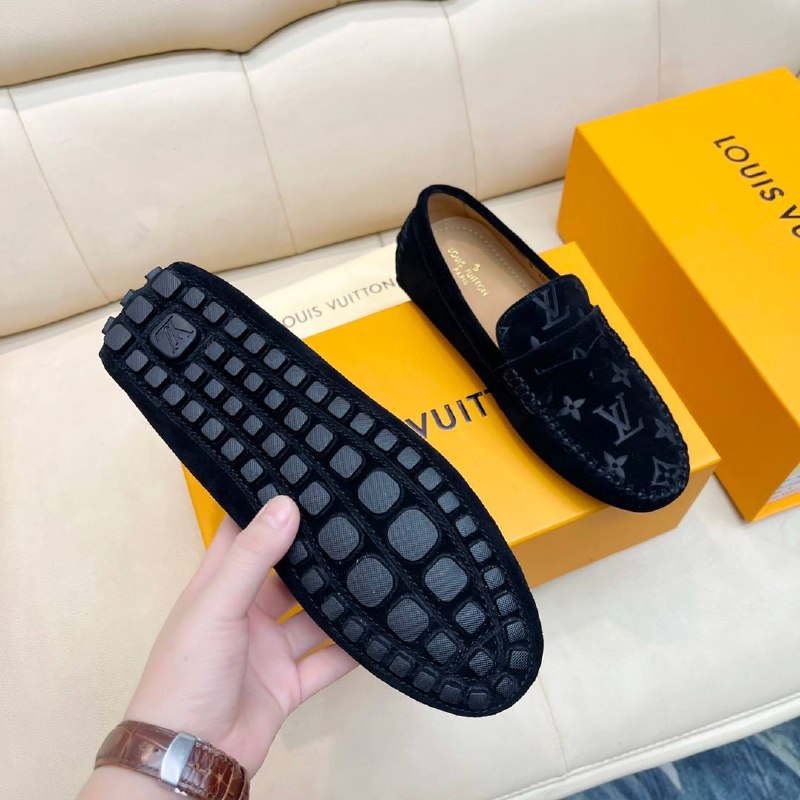 Louis Vuitton high-end classic men's leather shoes product image 5 thumbnail