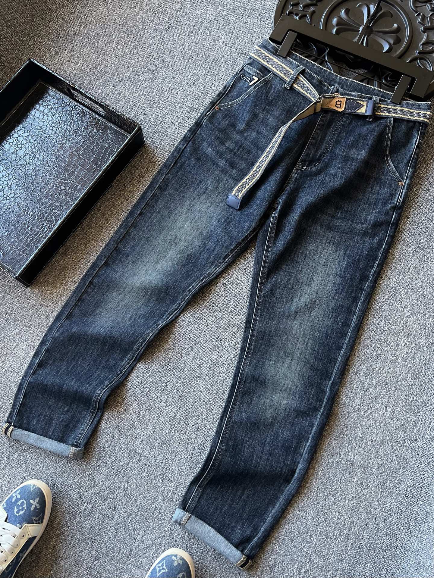 Balenciaga/Balenciaga Double B Heavy duty Washed Jeans! Henglong is on sale for tens of thousands of yuan. product image 2 thumbnail