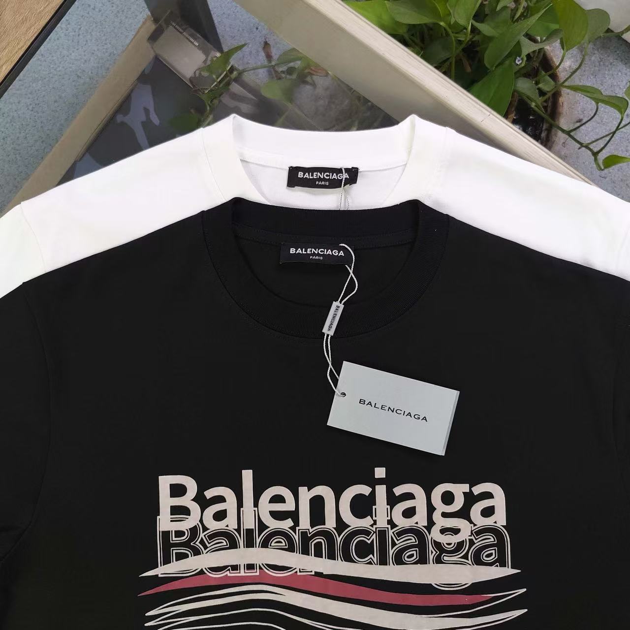 Balenciaga Classic Coke Print 400G Double Yarn Terry Cotton Unisex Sweat Shorts product image 5 thumbnail