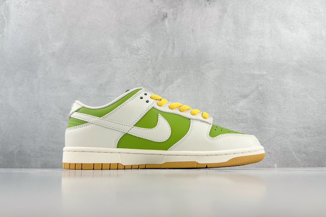Nike Dunk Low product image 2 thumbnail