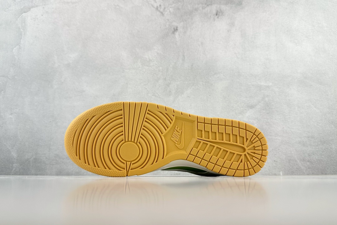 Nike Dunk Low product image 4 thumbnail