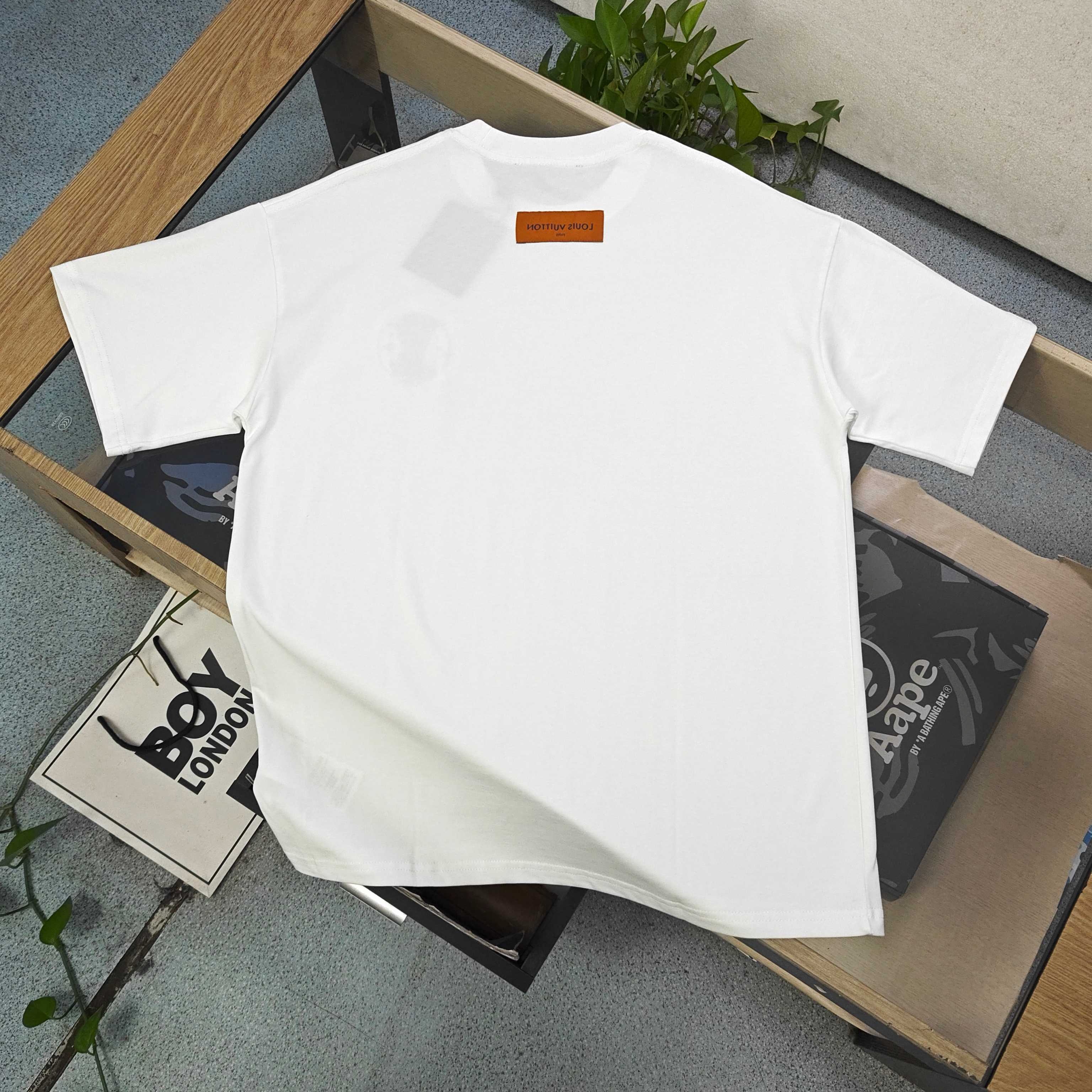 Louis Vuitton Earth Logo Embroidery Unisex Loose Fit Short Sleeve T-shirt product image 2 thumbnail