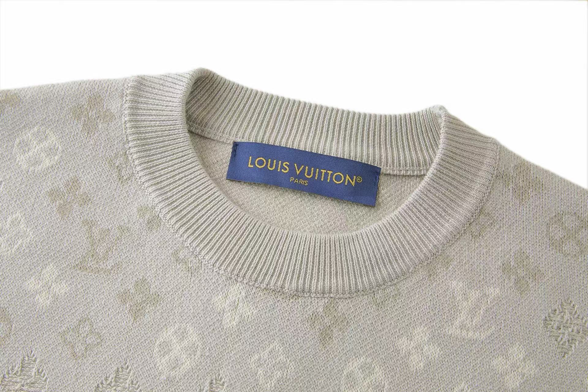 Louis Vuitton Full Monogram Jacquard Knit Crew Neck Short Sleeve Tee product image 3 thumbnail