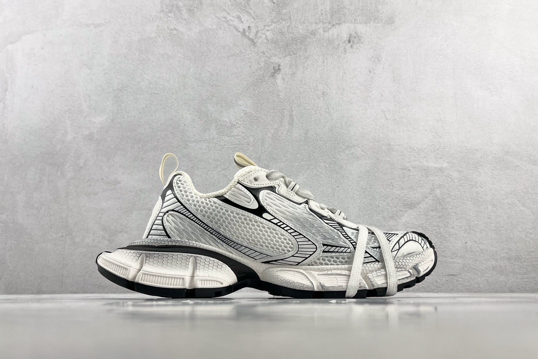 Balenciaga, beige product image 2 thumbnail