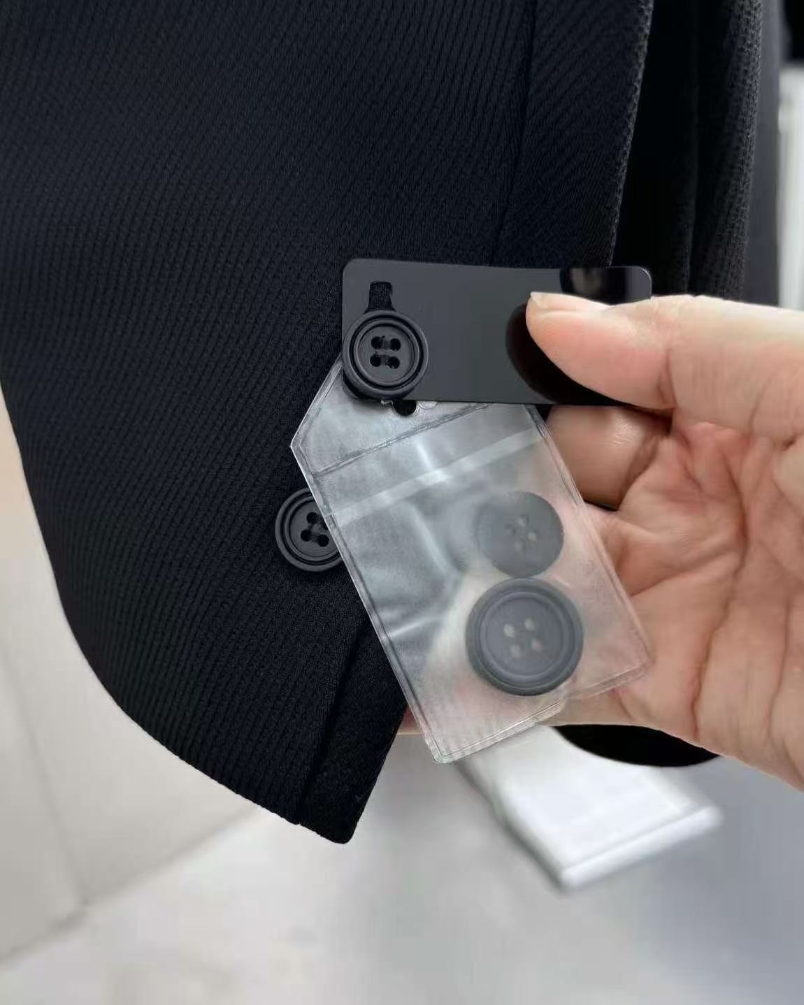Burberry-2026ss-tb-cashmere-business-blazer product image 3 thumbnail