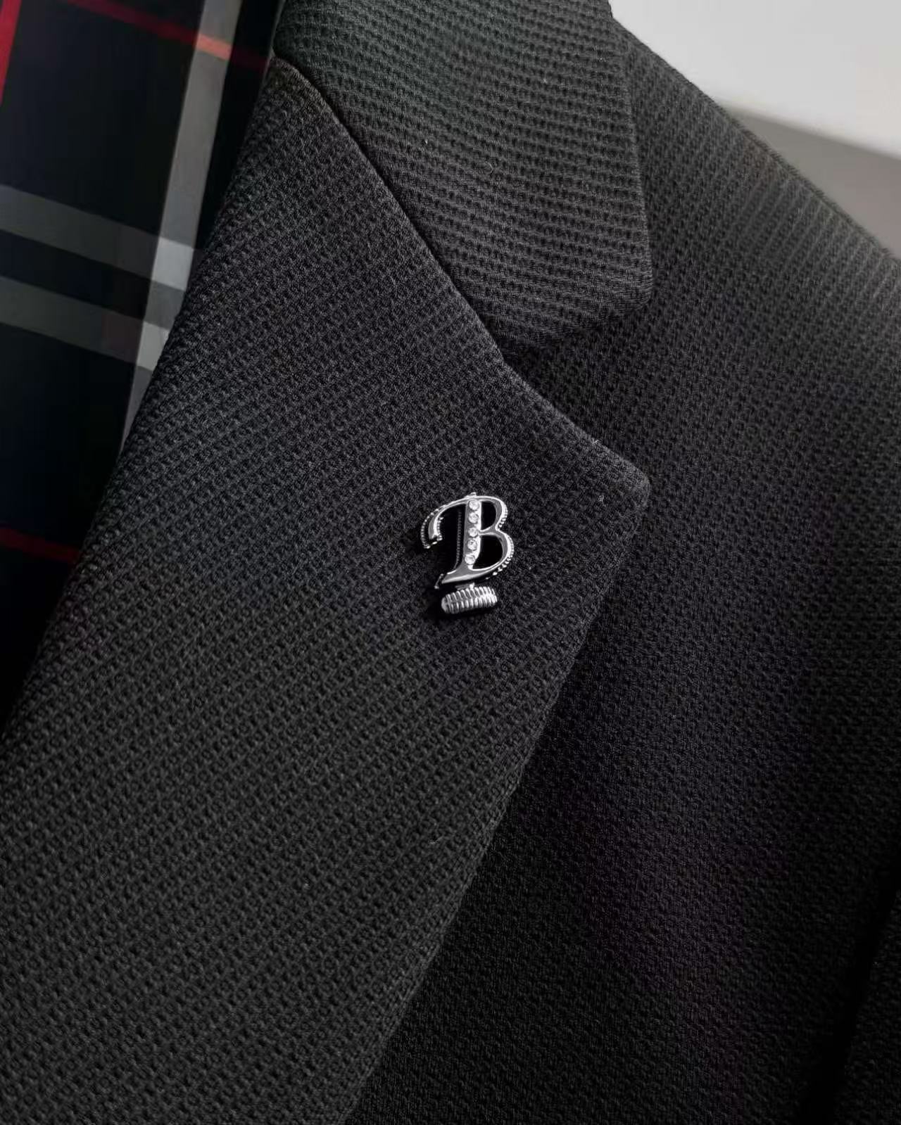 Burberry-2026ss-tb-cashmere-business-blazer product image 4 thumbnail