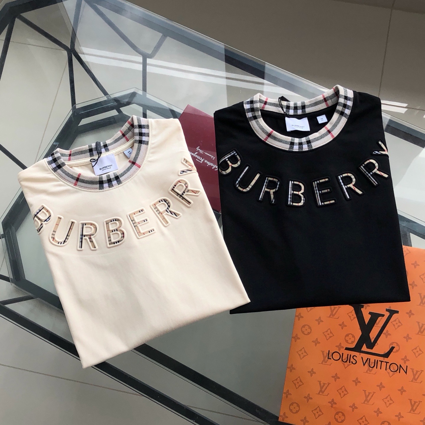 Burberry 2026 Embossed Logo Check Trim Crew Neck Unisex T-shirt product image 5 thumbnail
