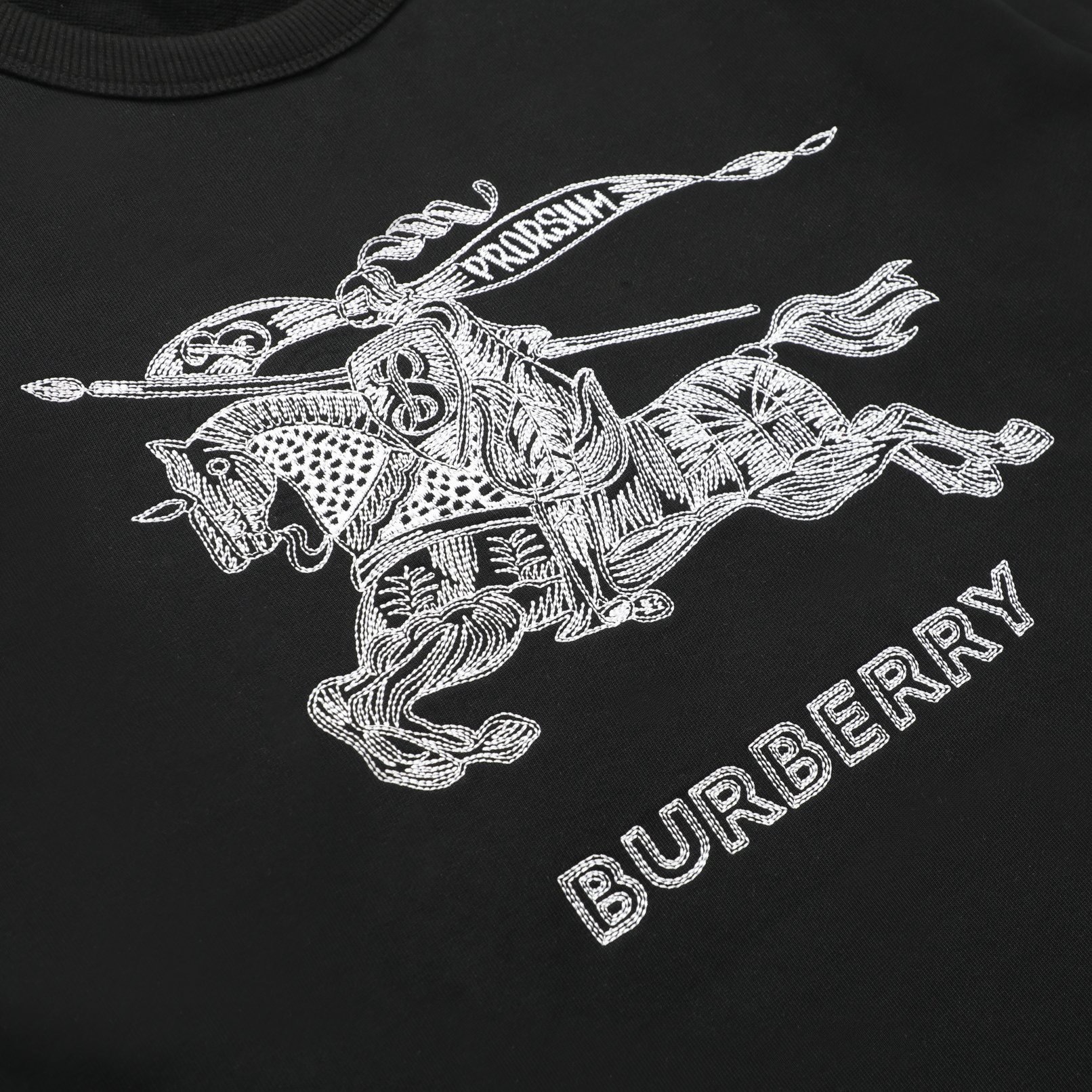 Burberry Classic Knight Embroidery Crew Neck Sweatshirt product image 4 thumbnail