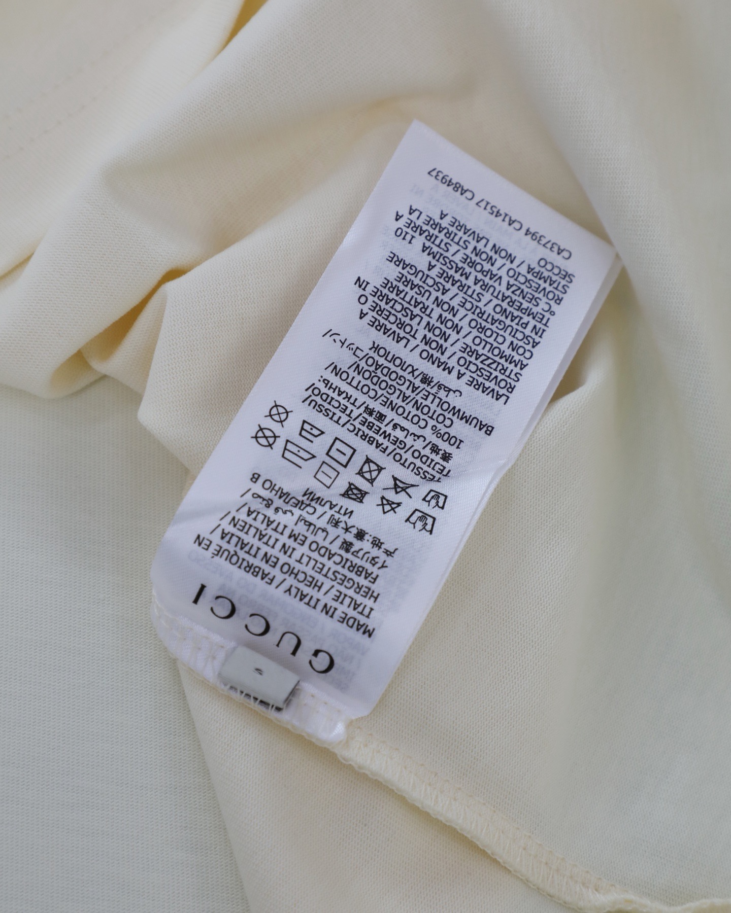 Gucci Carousel Pegasus Print Crew Neck T-shirt product image 5 thumbnail
