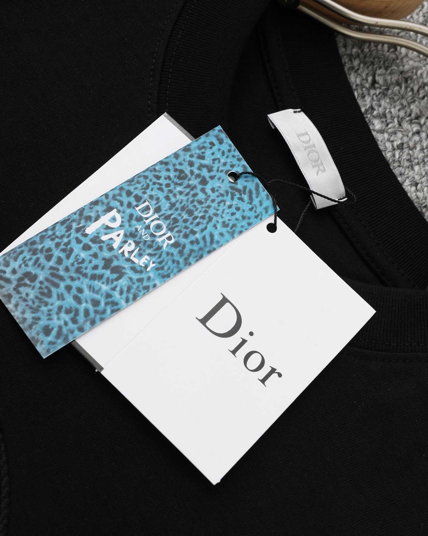 DIOR-CD-EMBROIDERED-TSHIRT-2026FW product image 5 thumbnail
