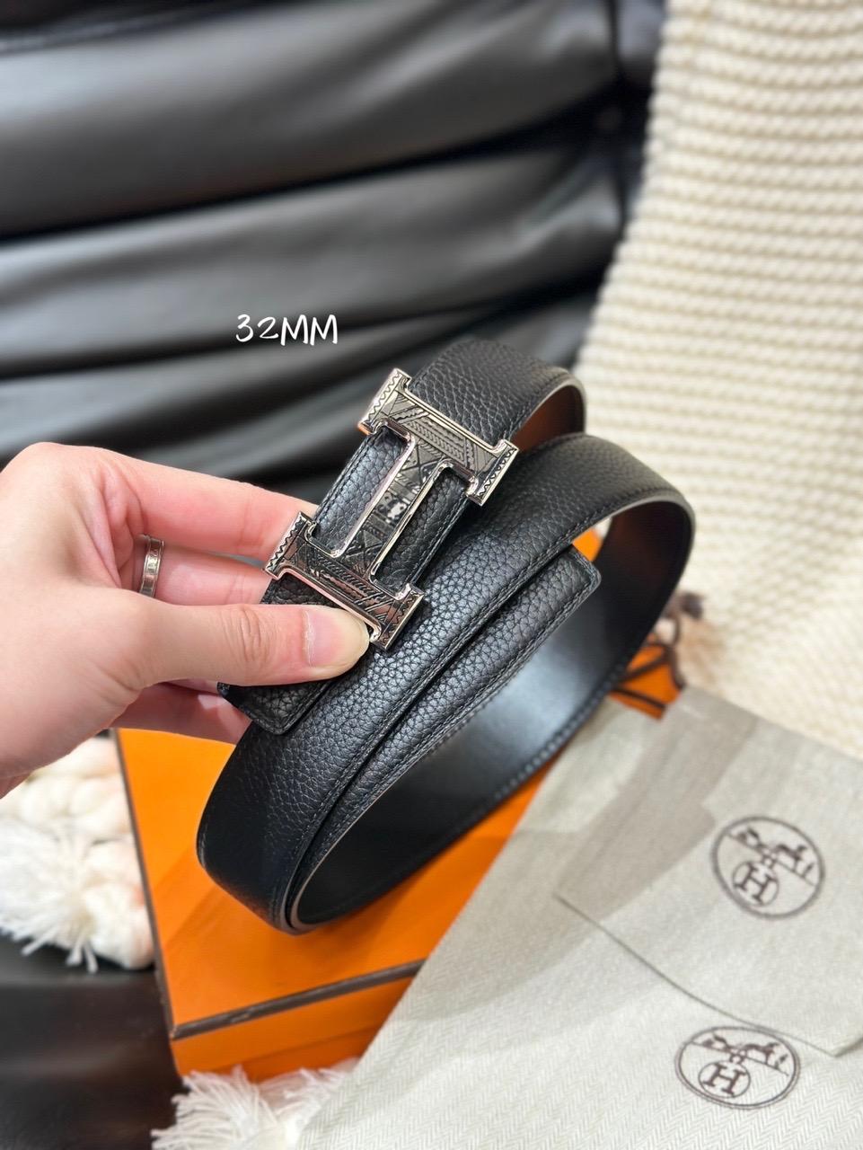  Hermès H Touareg Belt Buckle & Reversible Leather Strap 32 MM  product image 2 thumbnail