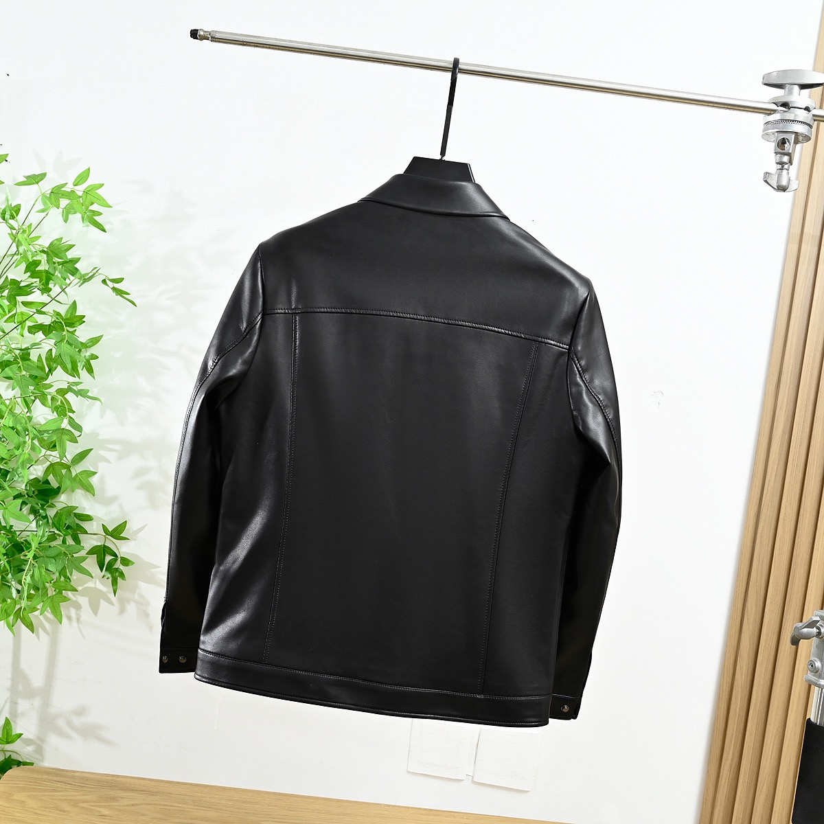 Armani 26SS Men's Lapel Business PU Leather Jacket product image 2 thumbnail