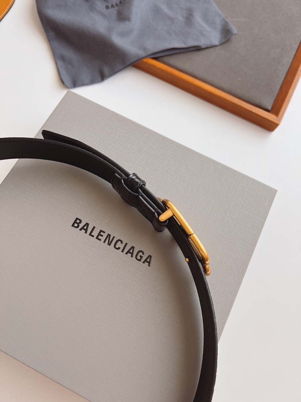 Balancing BB Leather  product image 4 thumbnail