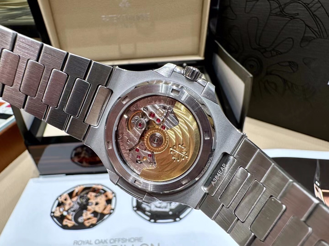 Patek Philippe Nautilus-Style Automatic Watch – Stainless Steel Edition product image 4 thumbnail