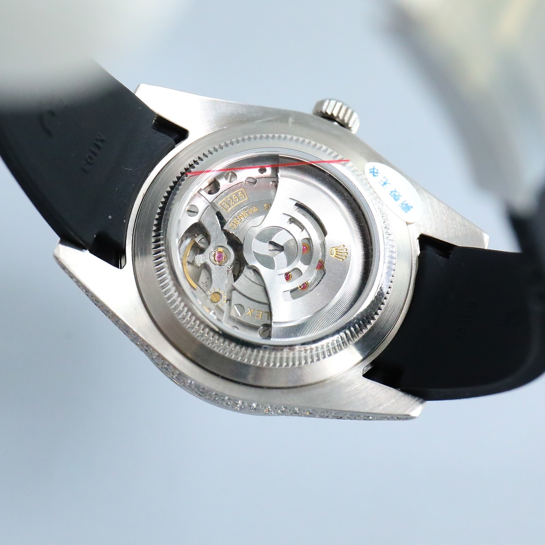Rolex Datejust-Style Iced Diamond Watch – Rubber Strap Edition product image 5 thumbnail