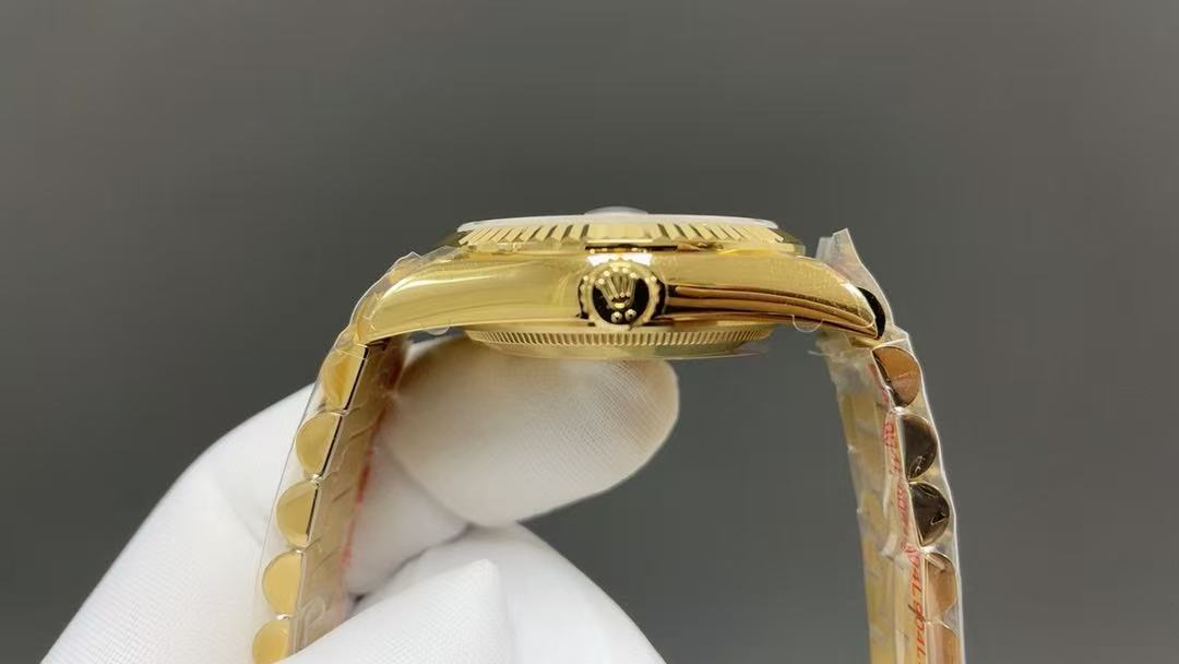 Rolex-Style Day-Date 36mm Yellow Gold Tone Green Dial Watch product image 3 thumbnail