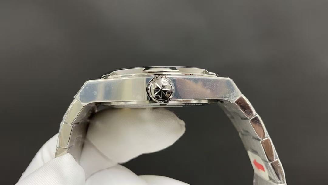 Vacheron Constantin-Style Overseas 6000V Tourbillon 42mm Watch product image 4 thumbnail