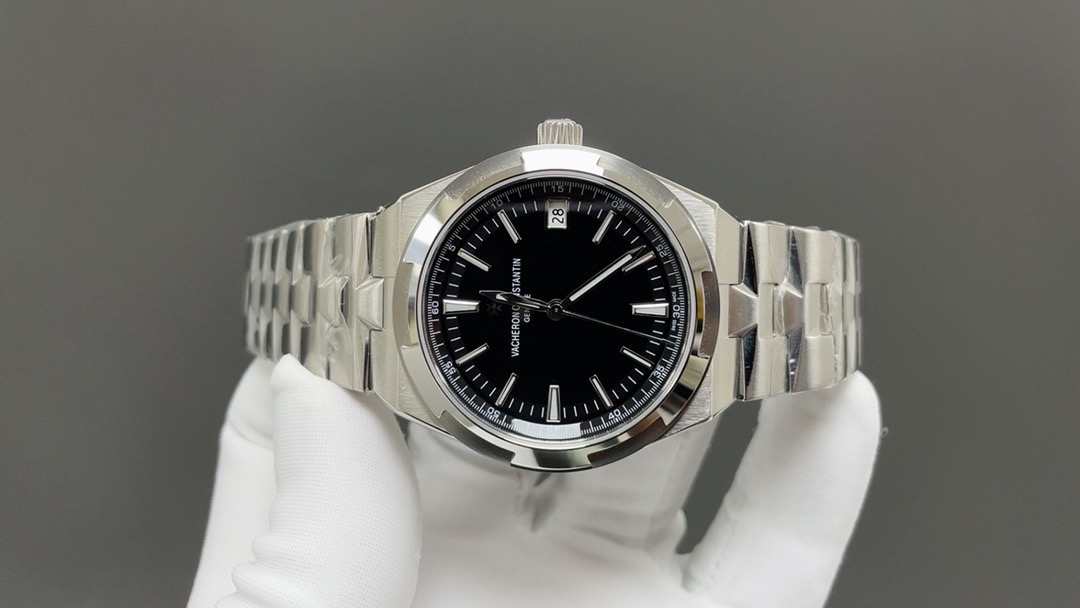 Vacheron Constantin-Style Overseas 4500V Black Dial Automatic Watch product image 2 thumbnail