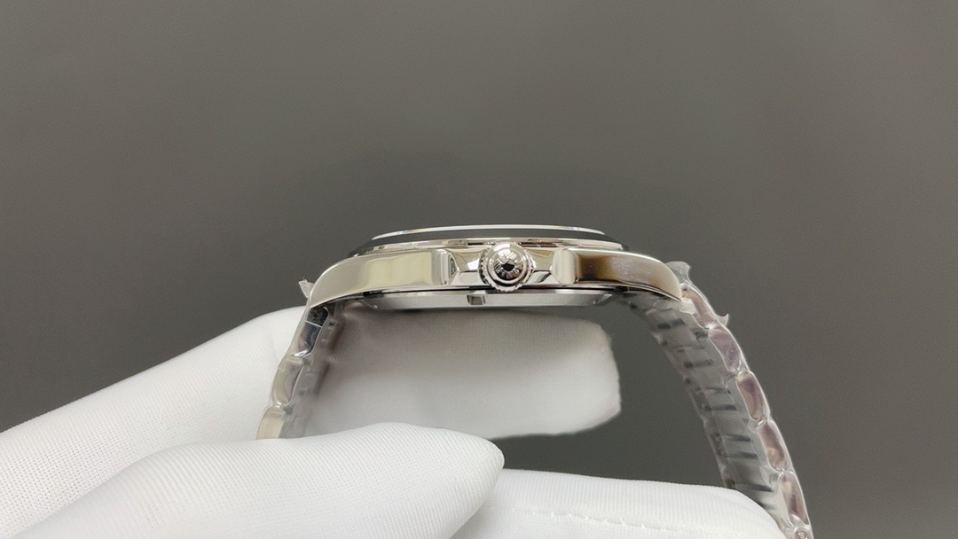 Vacheron Constantin FIFTYSIX Full Calendar Automatic Watch 40mm product image 4 thumbnail