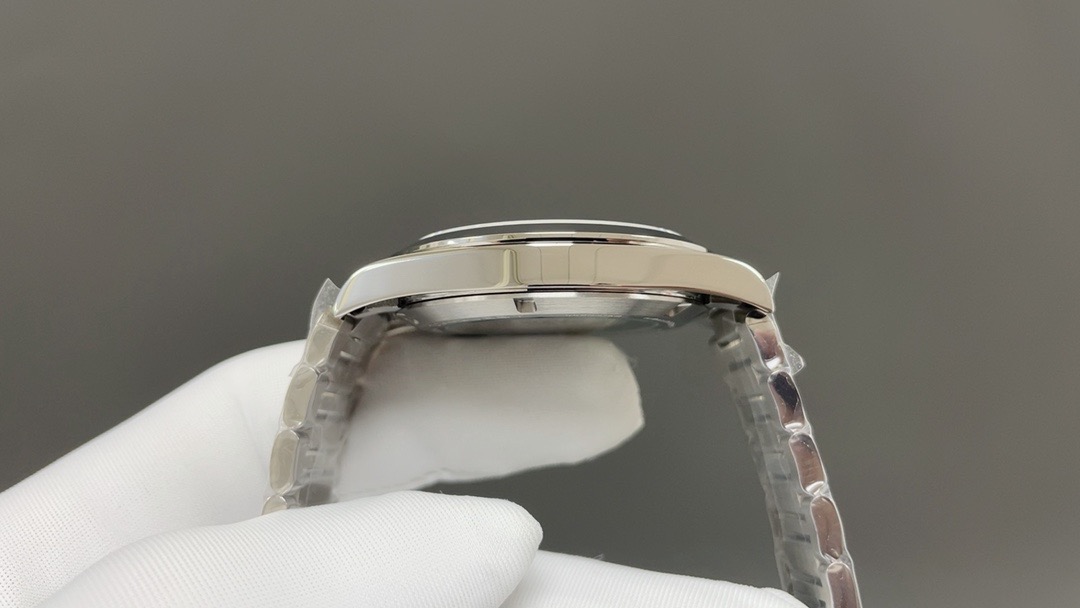 Vacheron Constantin FIFTYSIX Full Calendar Automatic Watch 40mm product image 5 thumbnail