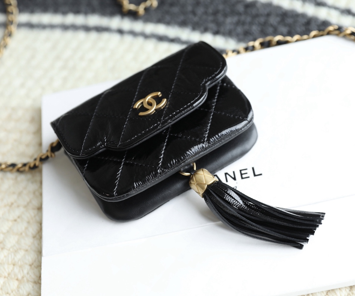     Black Quilted Tassel Mini Chain Crossbody Bag product image 3 thumbnail