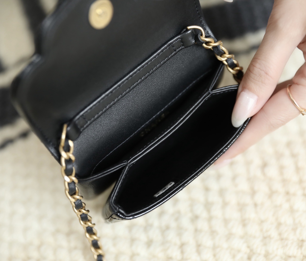     Black Quilted Tassel Mini Chain Crossbody Bag product image 5 thumbnail
