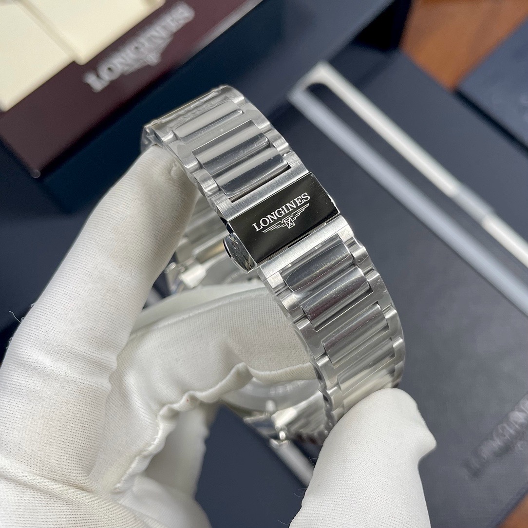 Longines-Style Conquest 41mm Automatic Stainless Steel Watch product image 3 thumbnail