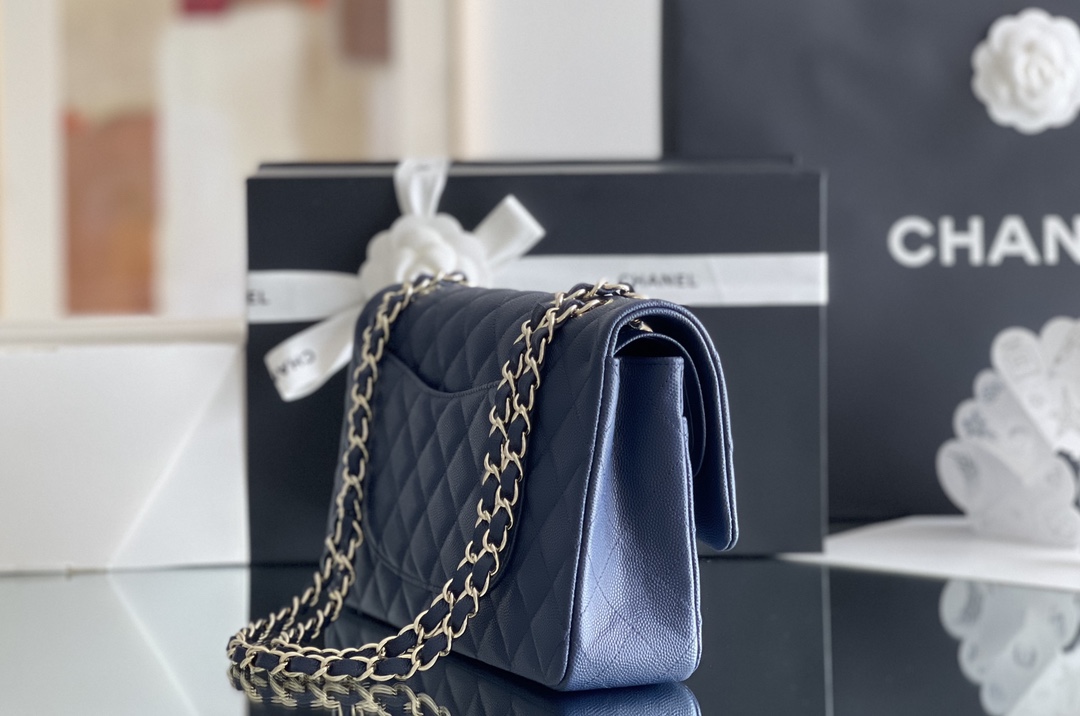     CF-Style Medium Navy Quilted Chain Shoulder Bag product image 4 thumbnail