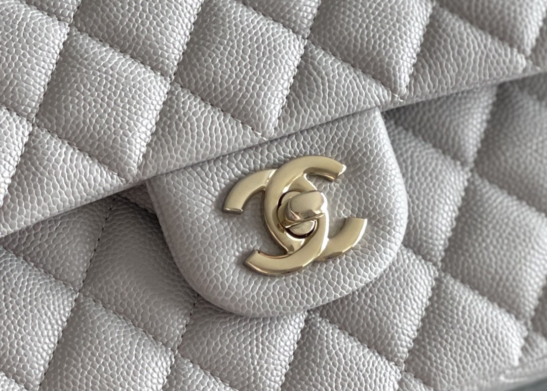     Light Grey Quilted Flap Chain Shoulder Bag product image 2 thumbnail