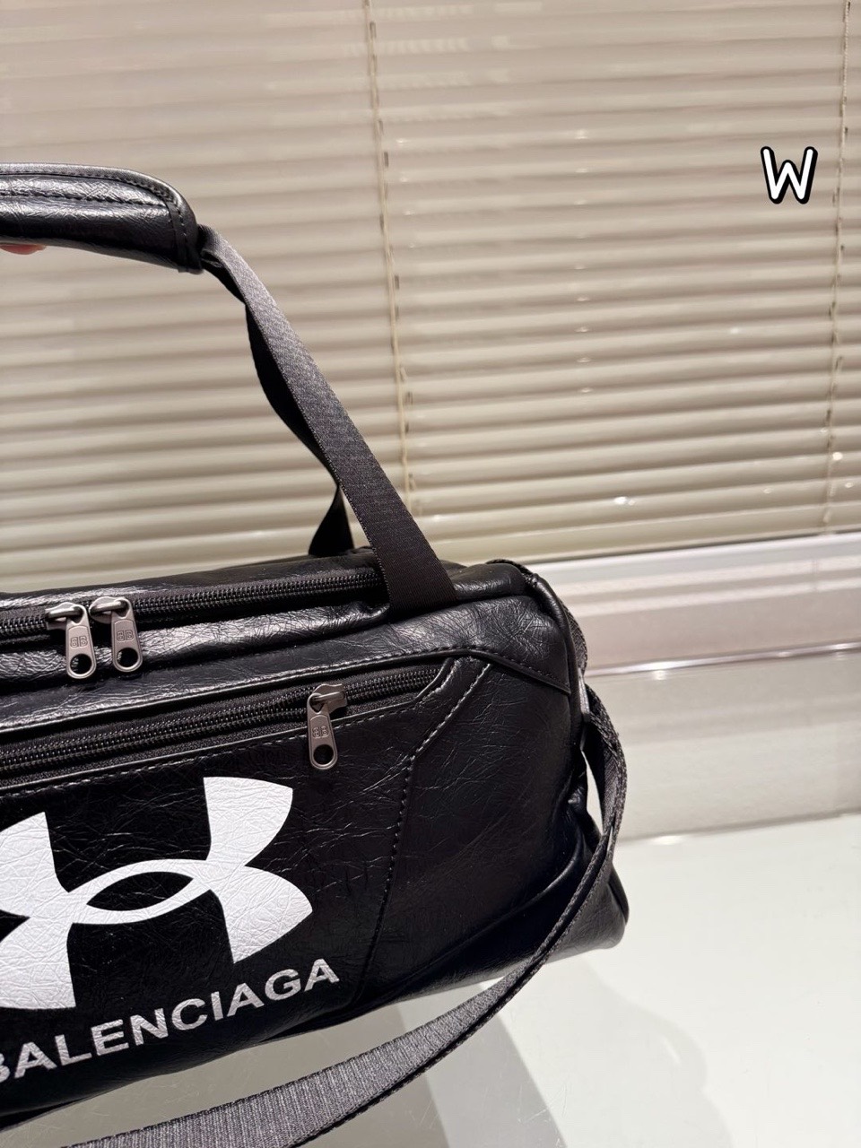     Balenciaga x Under Armour Black Travel and Gym Duffel Bag product image 3 thumbnail