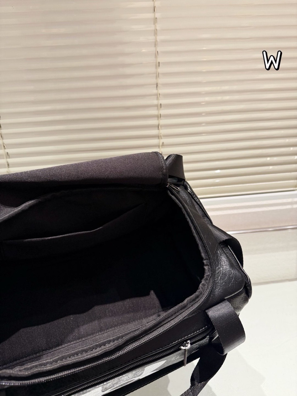     Balenciaga x Under Armour Black Travel and Gym Duffel Bag product image 5 thumbnail