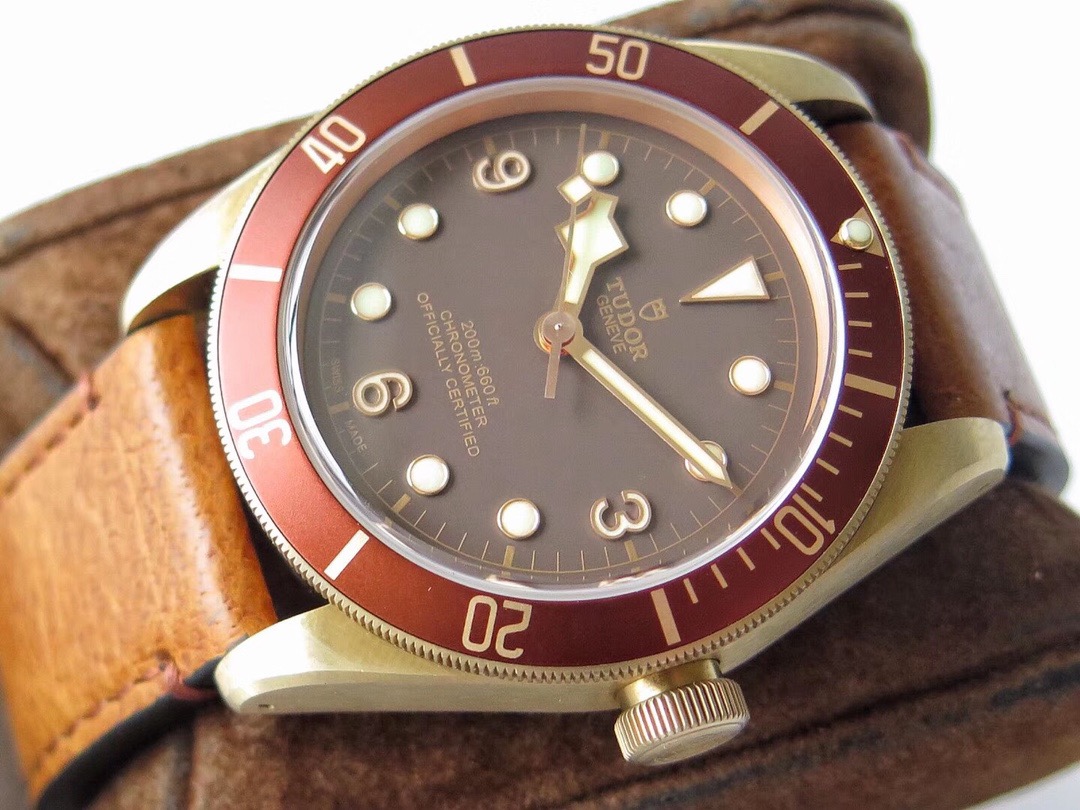 Tudor Black Bay Bronze 43mm Brown Dial Leather Strap Watch product image 2 thumbnail