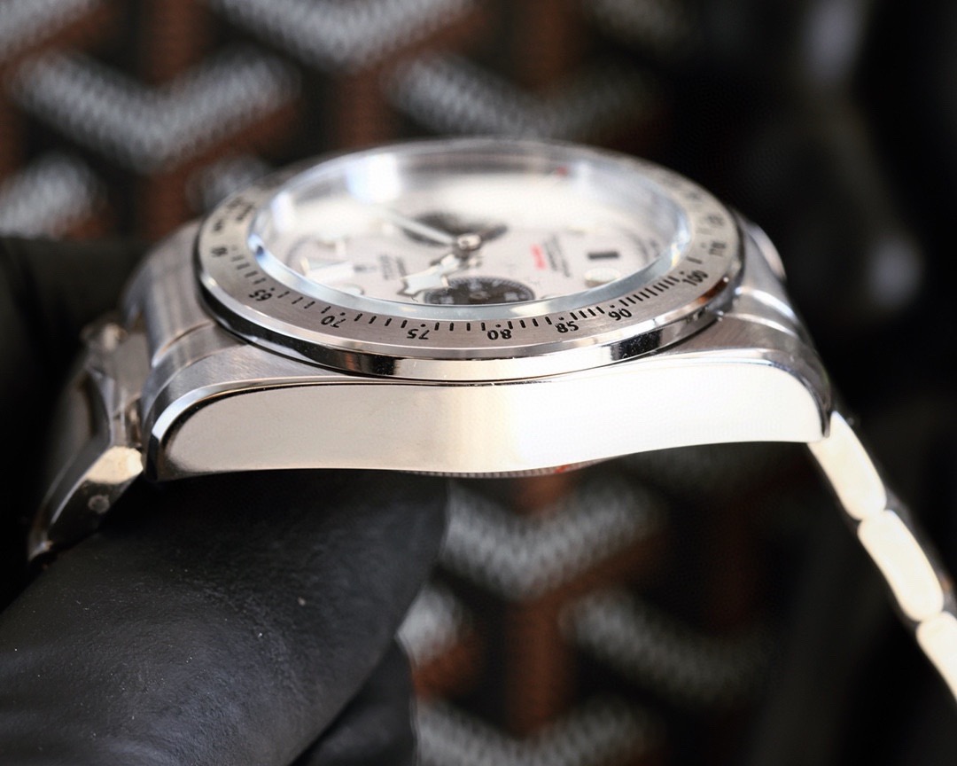 Tudor Black Bay Chrono Panda Dial 41mm Watch product image 4 thumbnail