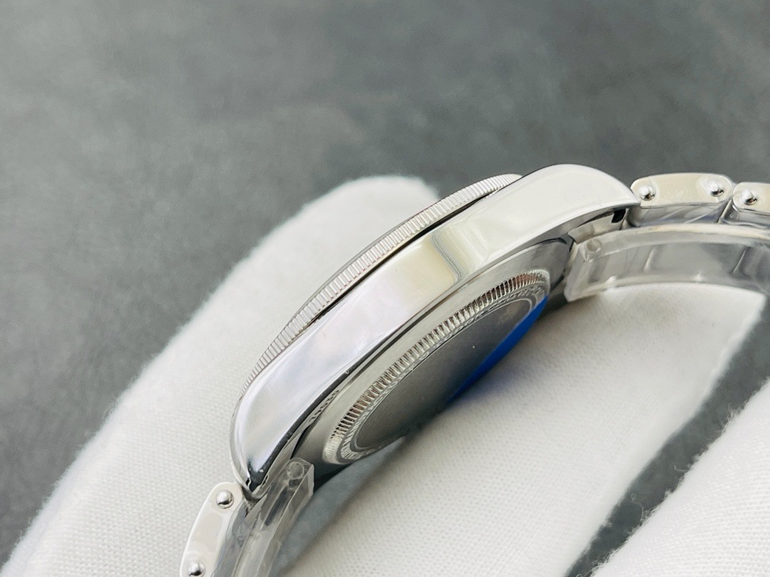 Tudor-Style Black Bay Fifty-Eight 39mm Automatic Watch product image 3 thumbnail