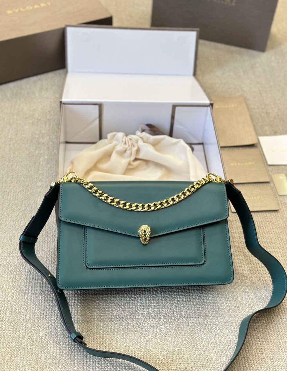 Bvlgari Serpenti SS24 Limited Edition WOC Accordion Chain Shoulder Bag – Green product image 4 thumbnail