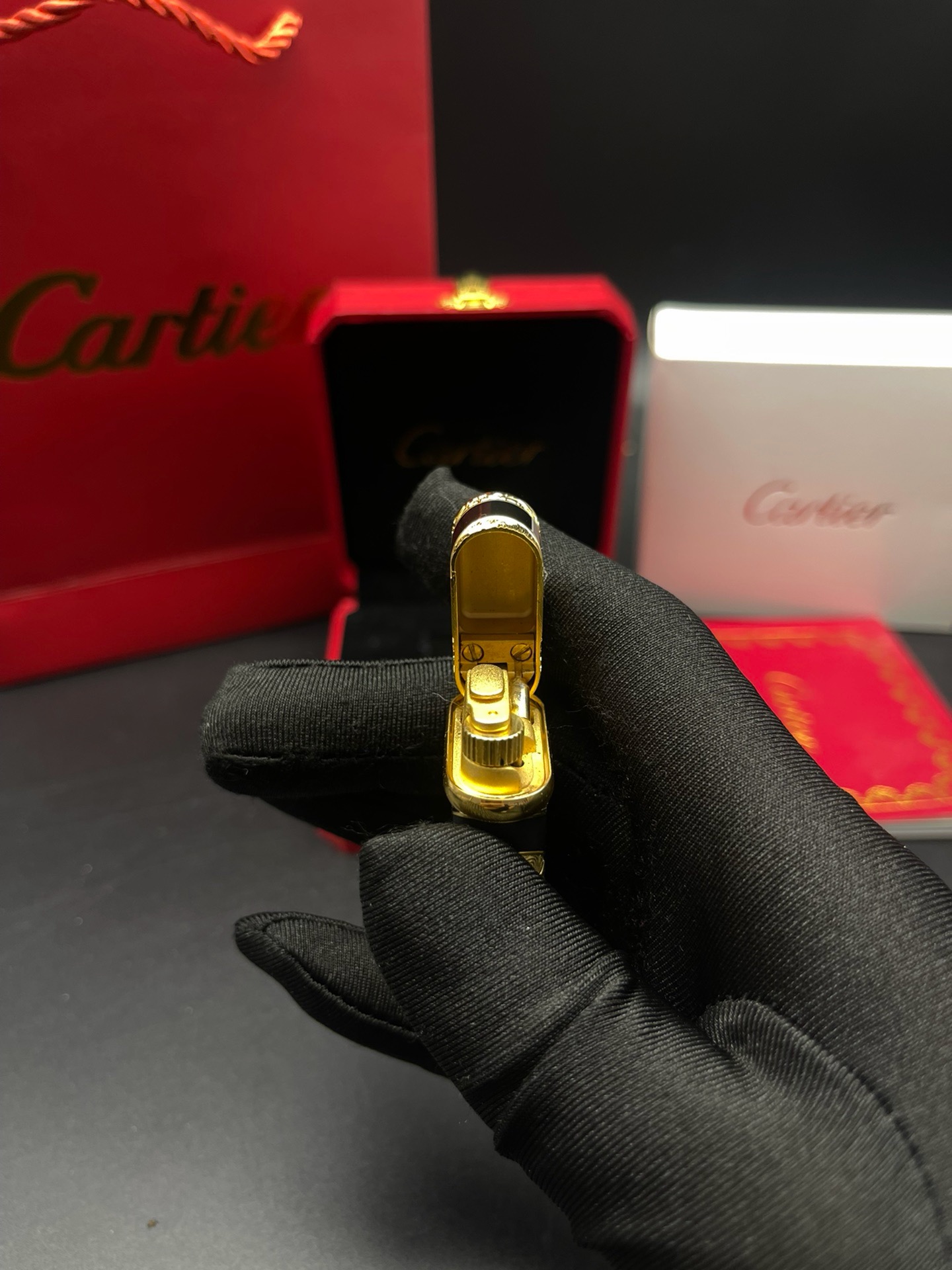 Cartier Black Enamel Spiral Pattern Gold-Tone Gas Lighter product image 4 thumbnail
