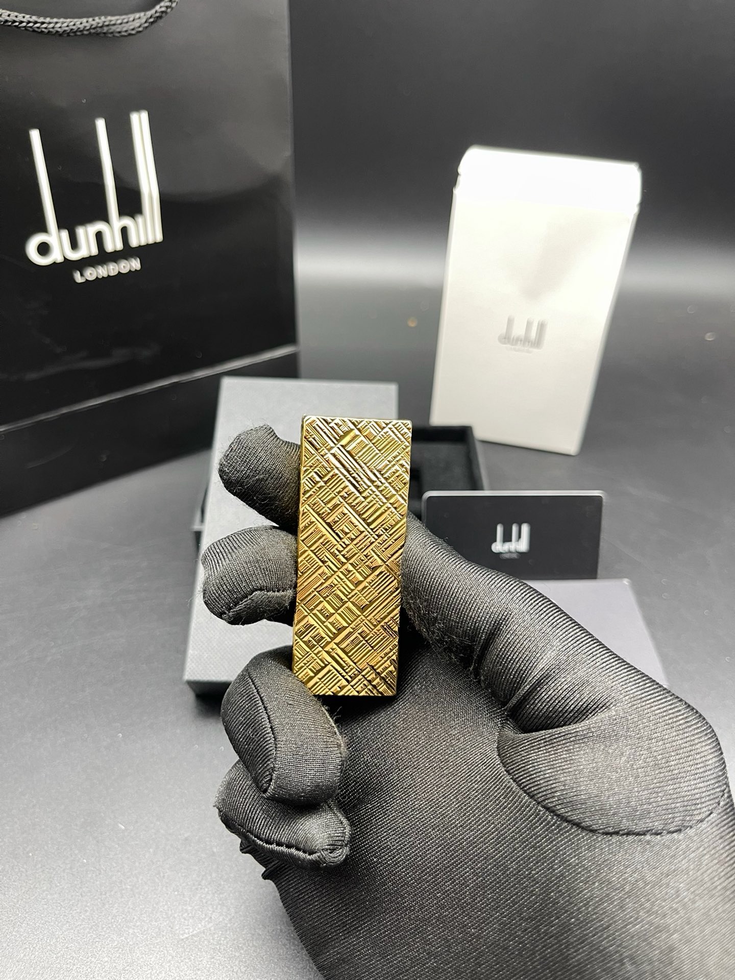 Dunhill Rollagas Gold Plated Gas Lighter – Diamond Cut Pattern product image 2 thumbnail