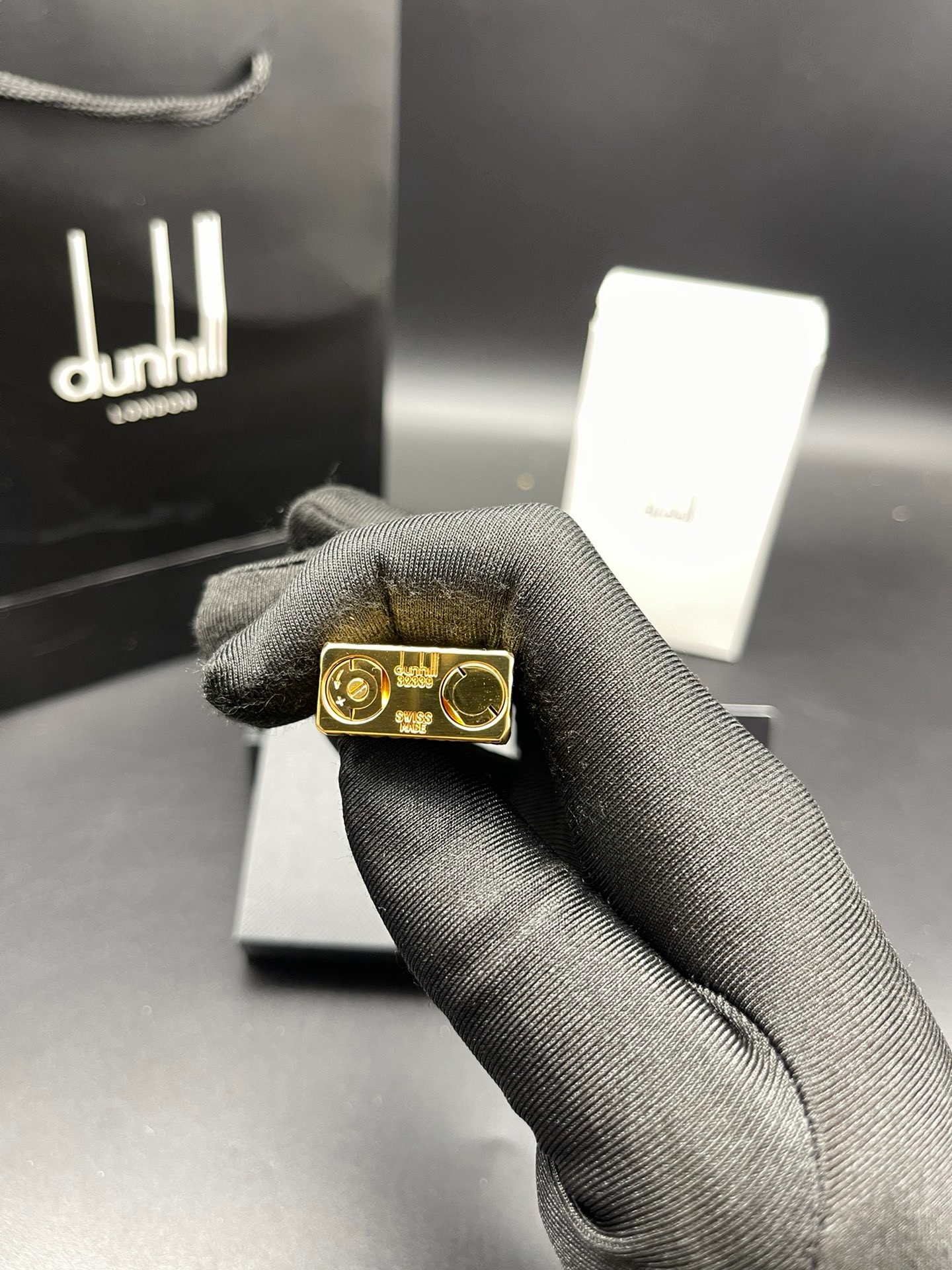 Dunhill Rollagas Gold Plated Gas Lighter – Diamond Cut Pattern product image 5 thumbnail