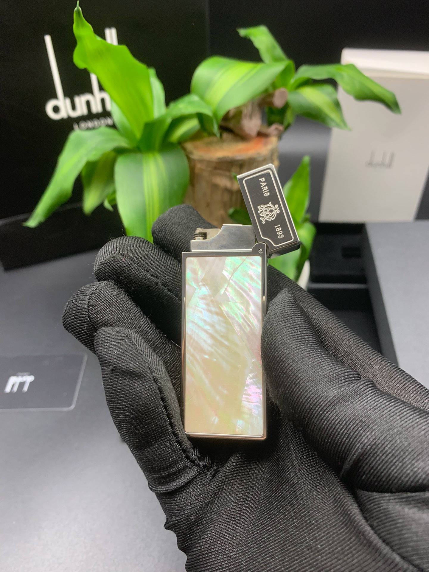 Dunhill Rollagas White Mother of Pearl Gas Lighter product image 3 thumbnail