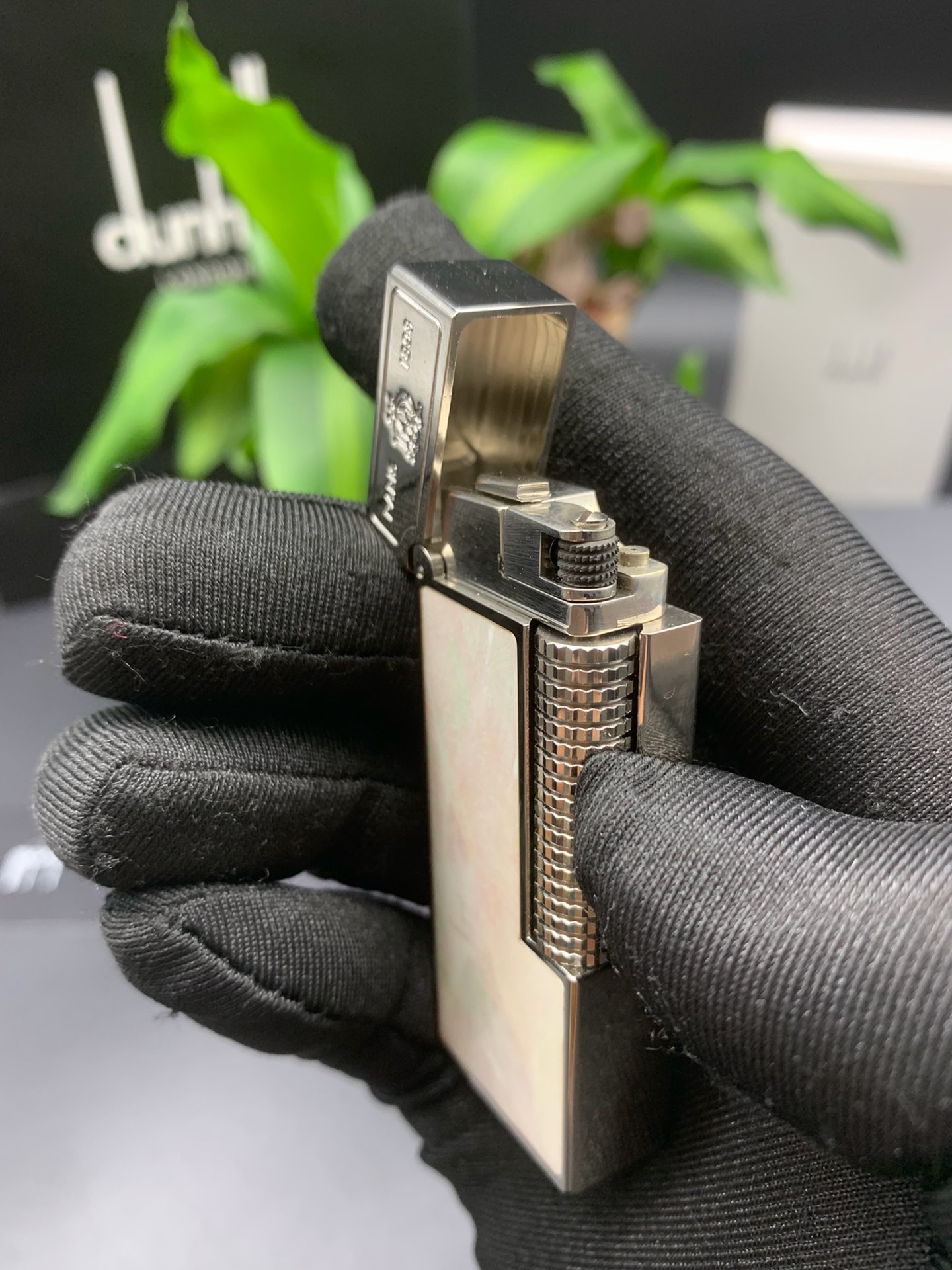 Dunhill Rollagas White Mother of Pearl Gas Lighter product image 4 thumbnail