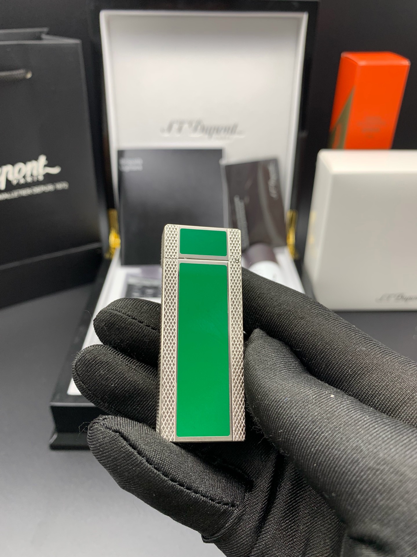 Dunhill Rollagas Green Chinese Lacquer Gas Lighter