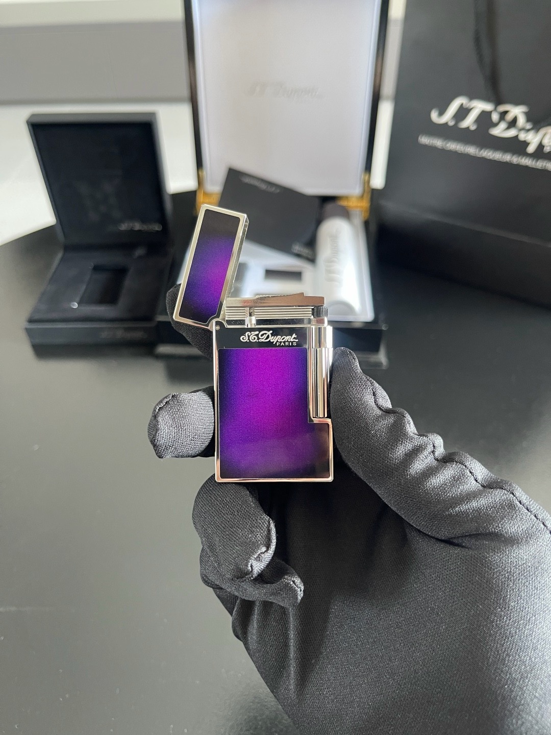 S.T. Dupont Ligne 2 Purple Gradient Lacquer Gas Lighter