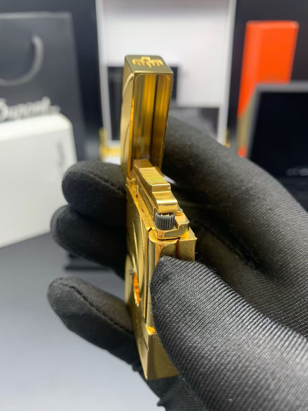 S.T. Dupont Ligne 2 007 Limited Edition Gold Guilloche Lighter product image 3 thumbnail