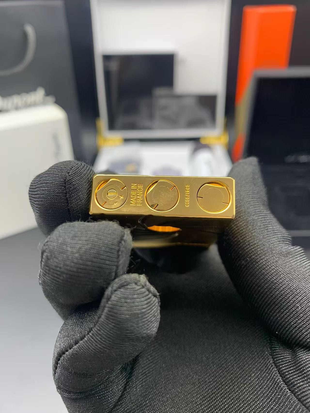 S.T. Dupont Ligne 2 007 Limited Edition Gold Guilloche Lighter product image 5 thumbnail