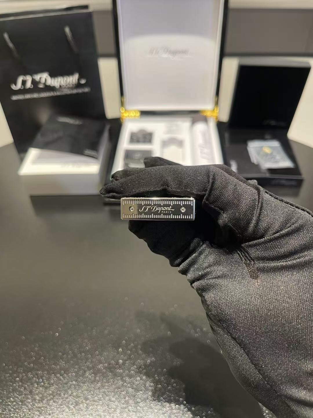 S.T. Dupont Ligne 2 Radar Web Black Lacquer Limited Edition Lighter product image 4 thumbnail