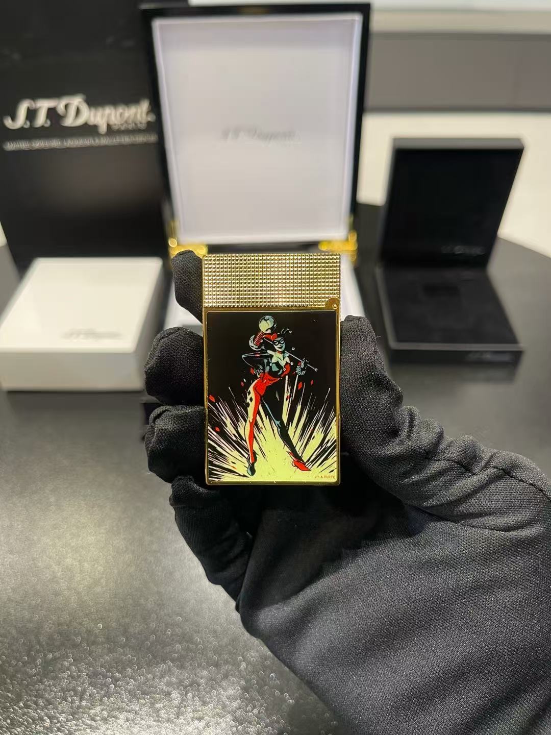 S.T. Dupont Ligne 2 Harley Quinn Black Lacquer Limited Edition Lighter
