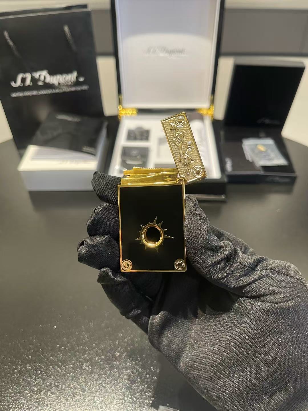 S.T. Dupont Ligne 2 Sun Eclipse Limited Edition Lighter product image 3 thumbnail