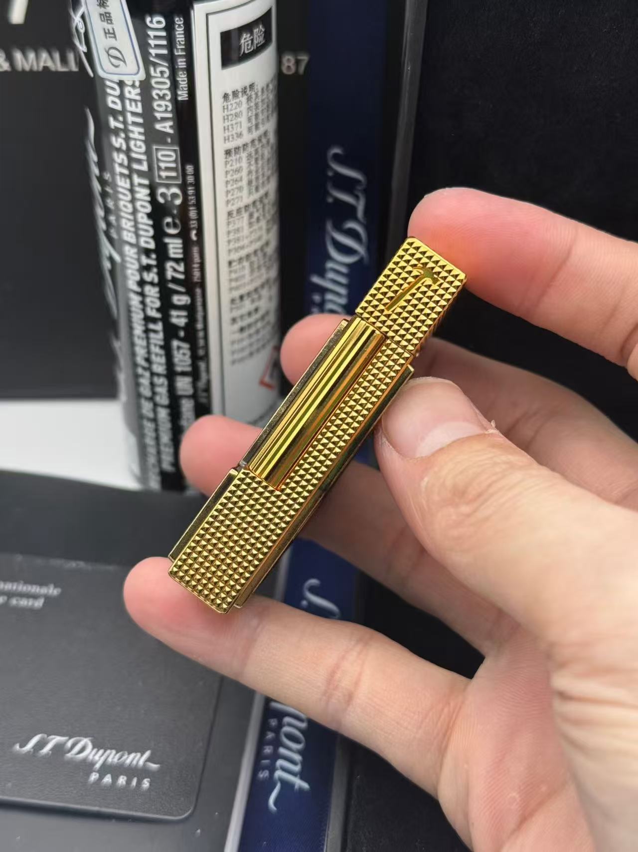 S.T. Dupont Le Grand Padrón 60th Anniversary Limited Edition Dual-Flame Lighter product image 3 thumbnail
