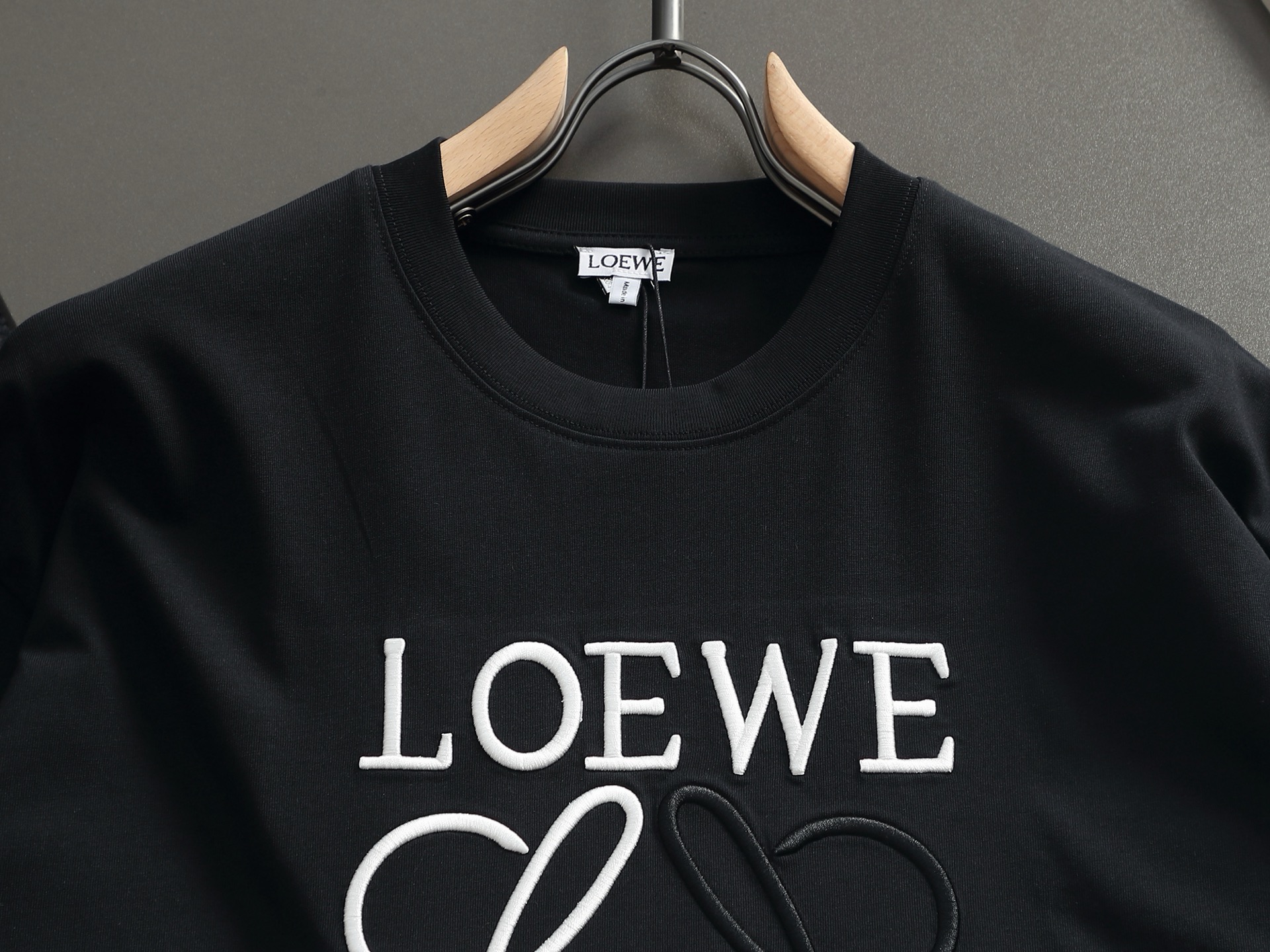 LOEWE Embroidered Anagram Logo Relaxed T-Shirt product image 2 thumbnail
