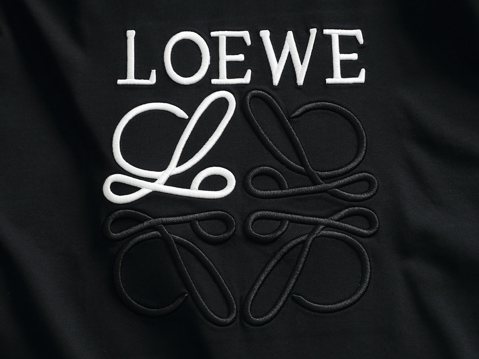 LOEWE Embroidered Anagram Logo Relaxed T-Shirt product image 3 thumbnail